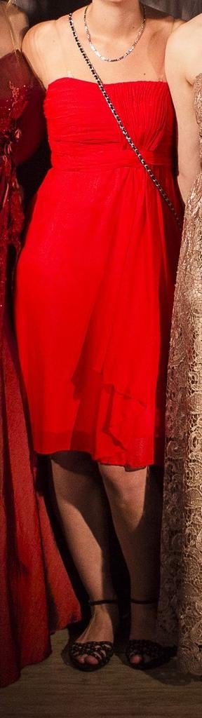 Mooie rode feestjurk met sjaal, Kleding | Dames, Gelegenheidskleding, Zo goed als nieuw, Galajurk, Rood, Ophalen of Verzenden