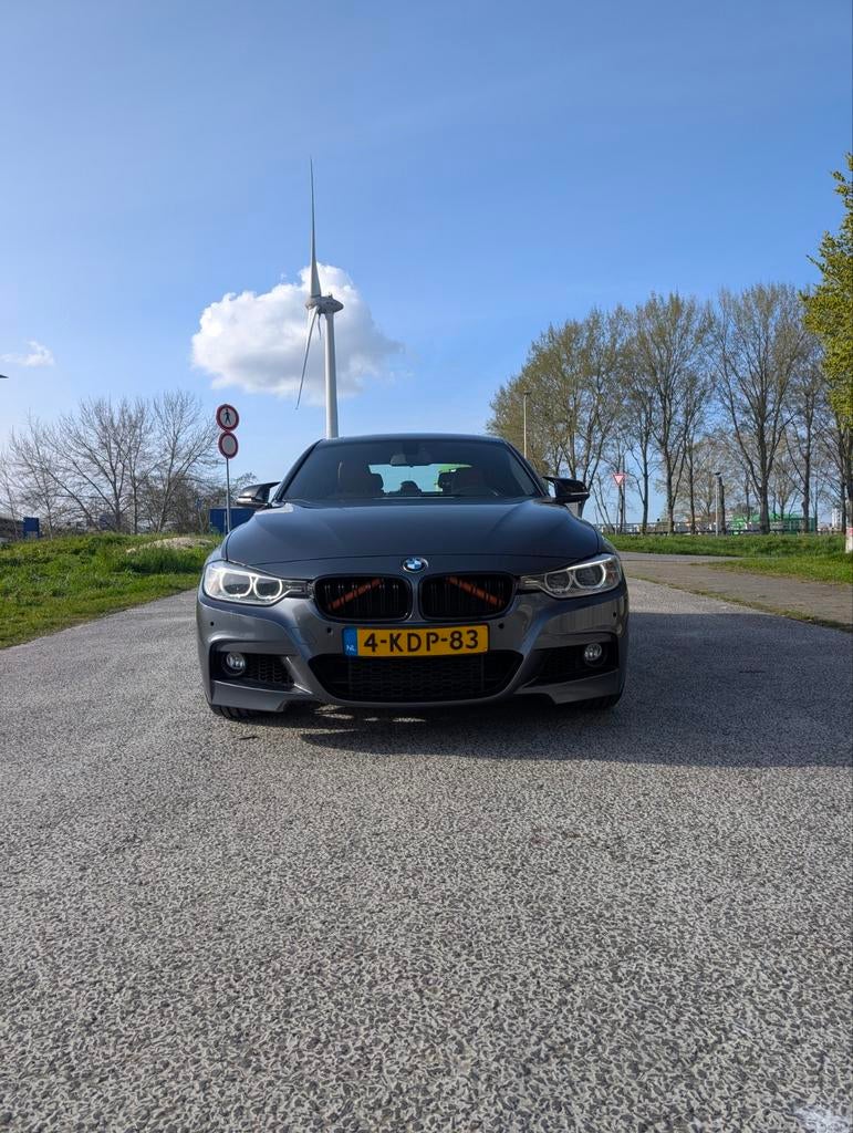 BMW 3 series F30 M Sport Pakket NAP Benzine SUPER UNIEK, Achterwielaandrijving, 4 cilinders, Bi-Xenon koplampen, Handgeschakeld