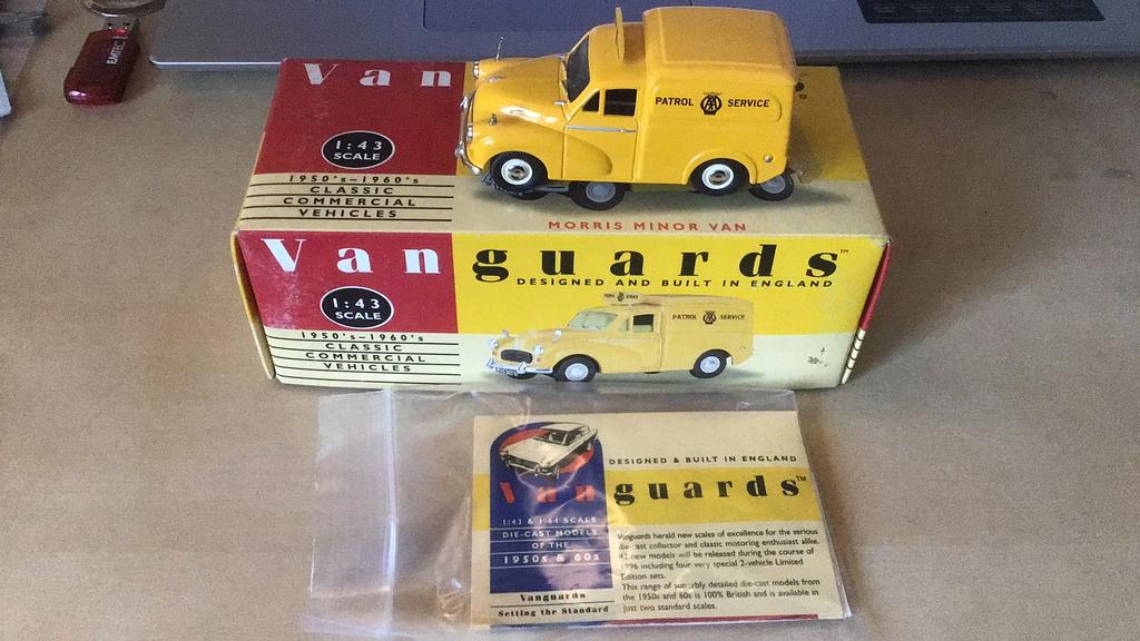 VANGUARDS MORRIS MINOR AA PETROL SERVICE ENGLAND WEGENWACHT, Ophalen of Verzenden, Nieuw, Auto, Dinky Toys