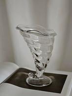 Vintage glazen Italiaanse Bormioli Rocco schelp-vormige vaas, Antiek en Kunst, Ophalen of Verzenden