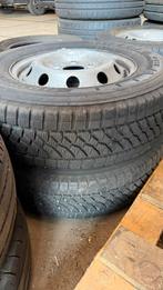 2 Bridgestone Winterbanden 215/75R16C, Auto-onderdelen, Banden en Velgen, Ophalen, 16 inch, Winterbanden, Band(en)