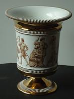 Mid-Century Italië porselein vaas amphora model goud decor, Antiek en Kunst, Antiek | Porselein, Ophalen of Verzenden