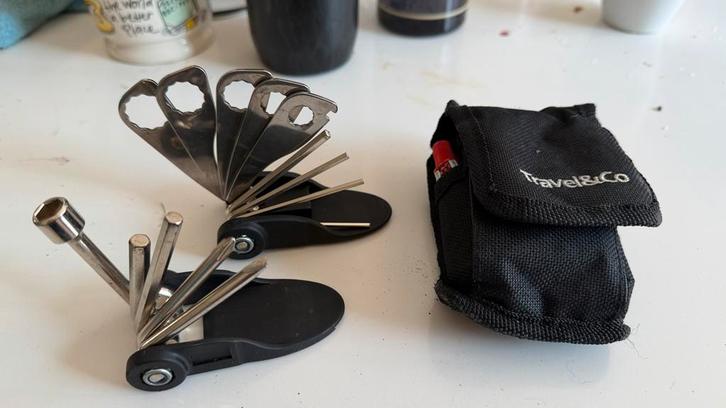 Multitool fietsgereedschap - Travel&Co, Fietsen en Brommers, Fietsaccessoires | Fietsgereedschap, Gebruikt, Gereedschapsset, Ophalen