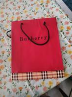 Burberry tasje rood, Sieraden, Tassen en Uiterlijk, Tassen | Damestassen, Ophalen of Verzenden