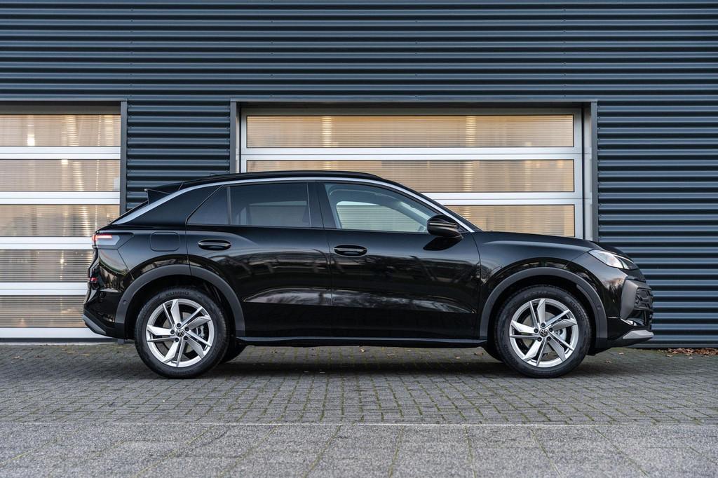 Volkswagen T-Roc 1.5 eTsi 115pk DSG Life First Edition | App, 12 maanden, 1498 cc, Adaptive Cruise Control, 116 pk