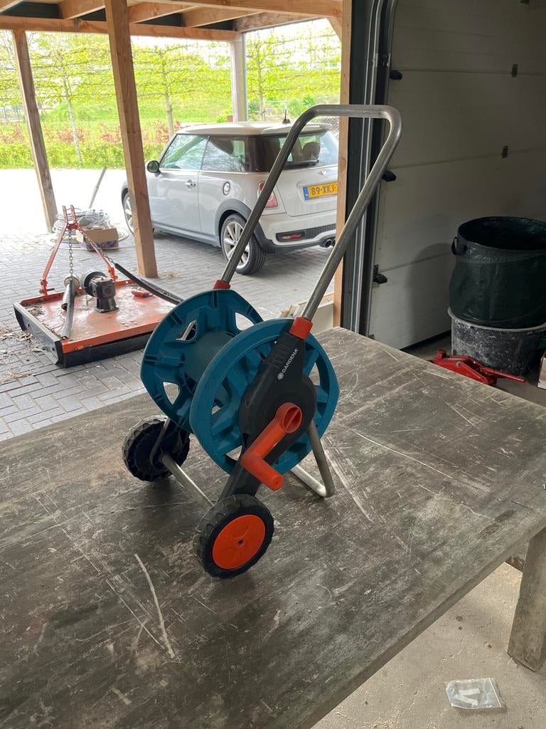 Gardena tuinslang oprol haspel, Tuin en Terras, Tuinslangen, Ophalen, Gebruikt, Tuinslanghaspel