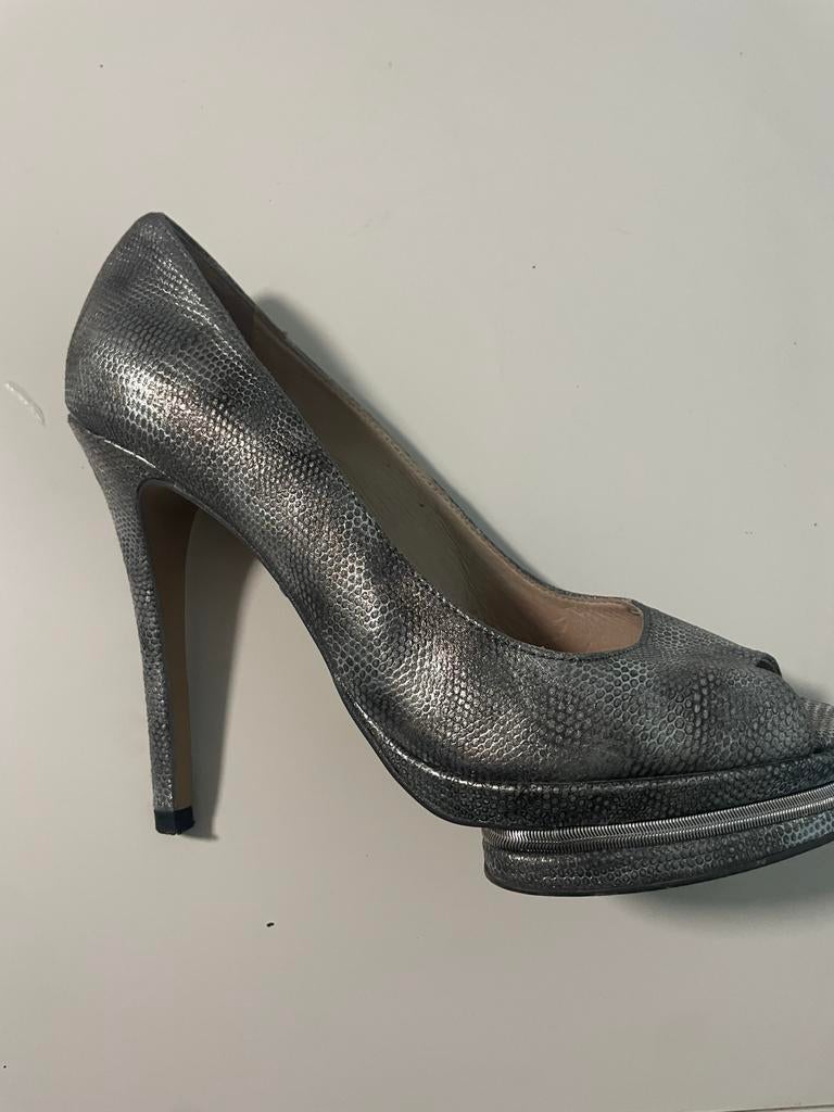 Zilverkleurige peep-toe pumps Supertrash maat 39, Ophalen of Verzenden, Gedragen, Grijs, Pumps