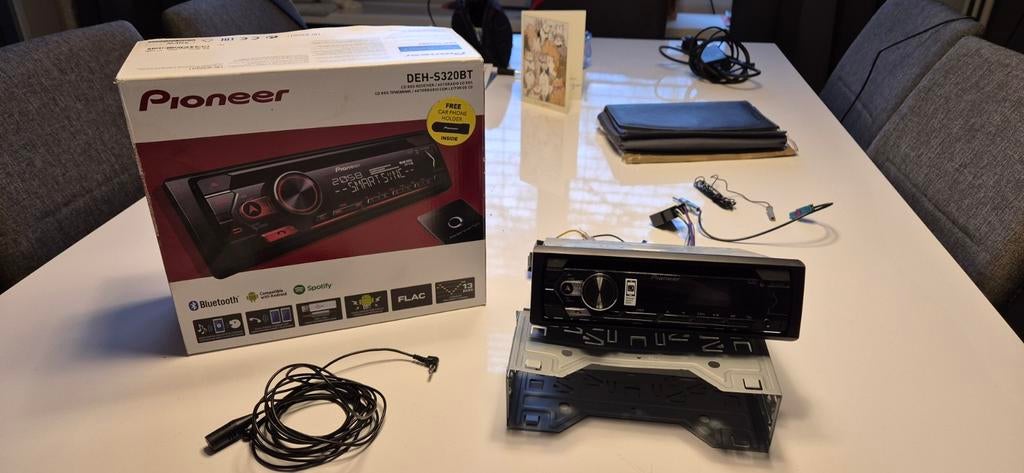 Pioneer DEH-S320BT Bluetooth Spotify audioradio / compleet, Ophalen of Verzenden