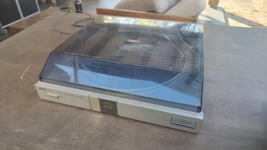 Akai AP-M300 Semi-Automatische Platenspeler, Gebruikt, Automatisch, Ophalen of Verzenden, Platenspeler