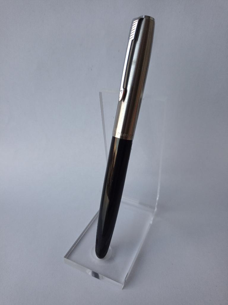 Vulpen Parker 21 zwart met chroom dop, Verzamelen, Pennenverzamelingen, Ophalen of Verzenden, Vulpen, Parker