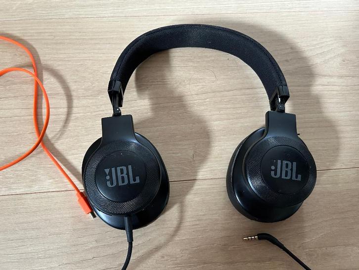 JBL E55BT bluetooth koptelefoon - gebruikt maar werkt 100%, Audio, Tv en Foto, Koptelefoons, Gebruikt, Over oor (circumaural)