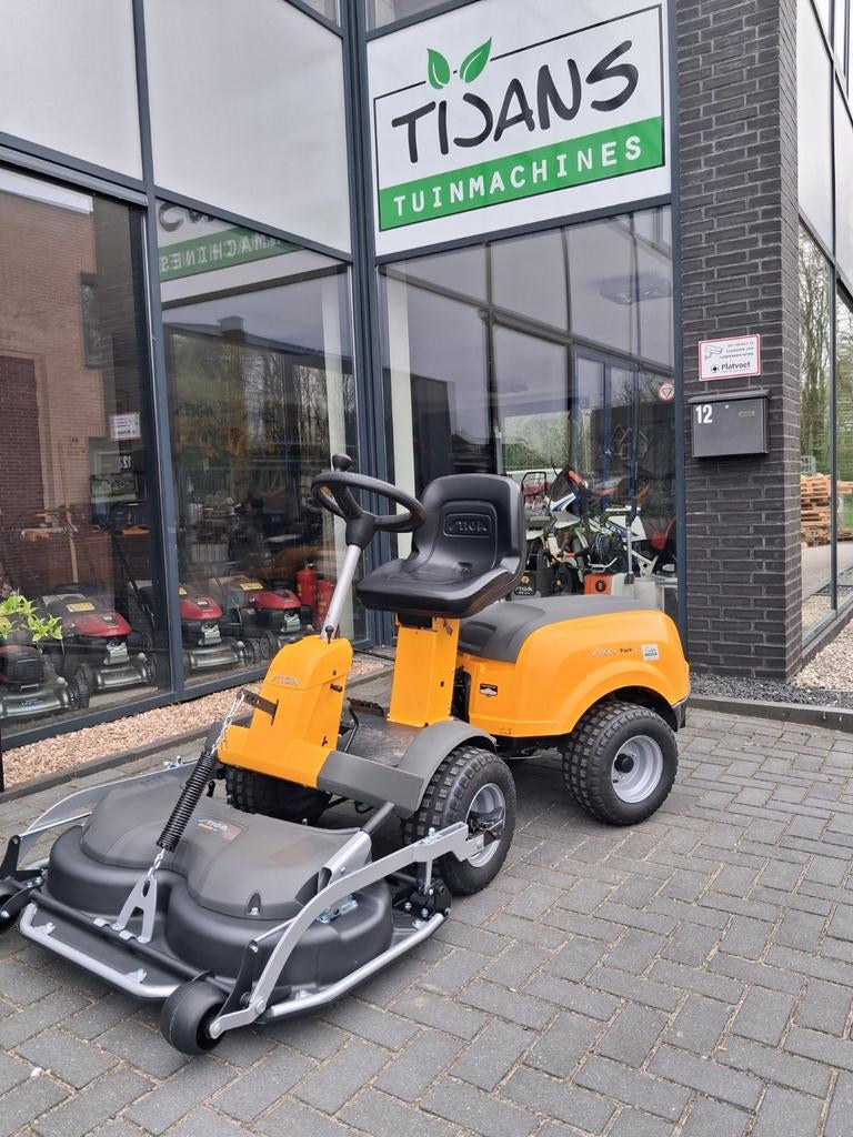 Stiga Park zitmaaier frontmaaier met nieuw maaidek, Ophalen, Gebruikt, Stiga, 90 tot 120 cm