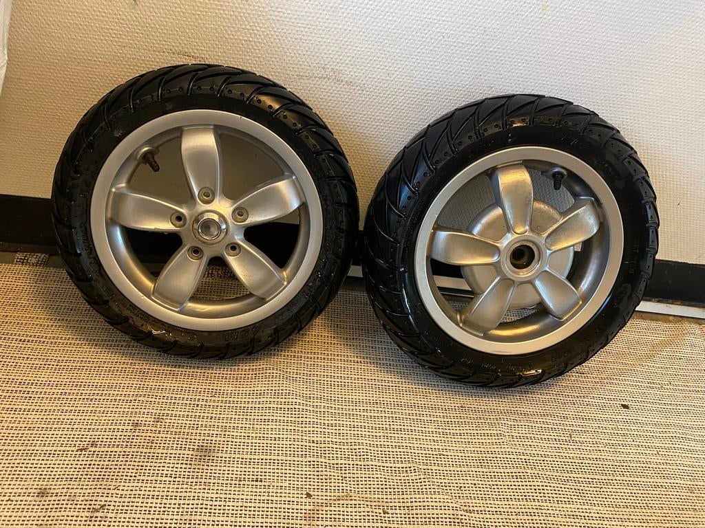 Vespa banden nieuw inclusief velgen, Ophalen of Verzenden, Nieuw, Overige typen, Vespa