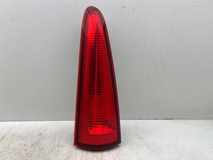 Achterlicht links van een Renault Kangoo, Auto-onderdelen, Verlichting, Gebruikt, -, Renault, -