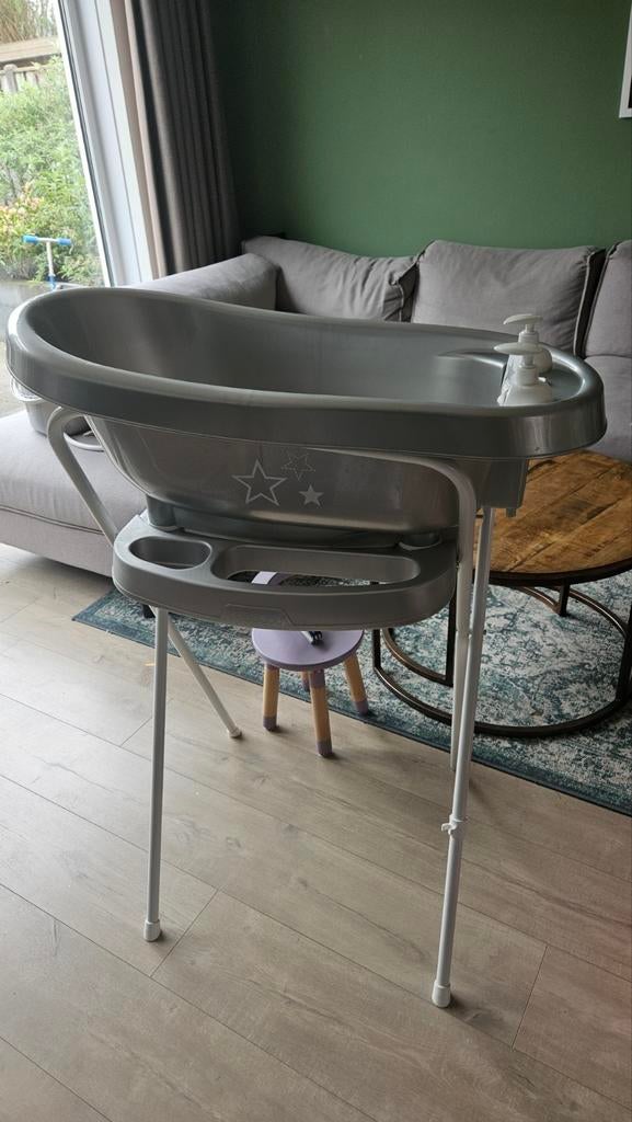 Babybad set met standaard, luieremmer en badzitje, Ophalen, Zo goed als nieuw, Badje, Bébé-jou