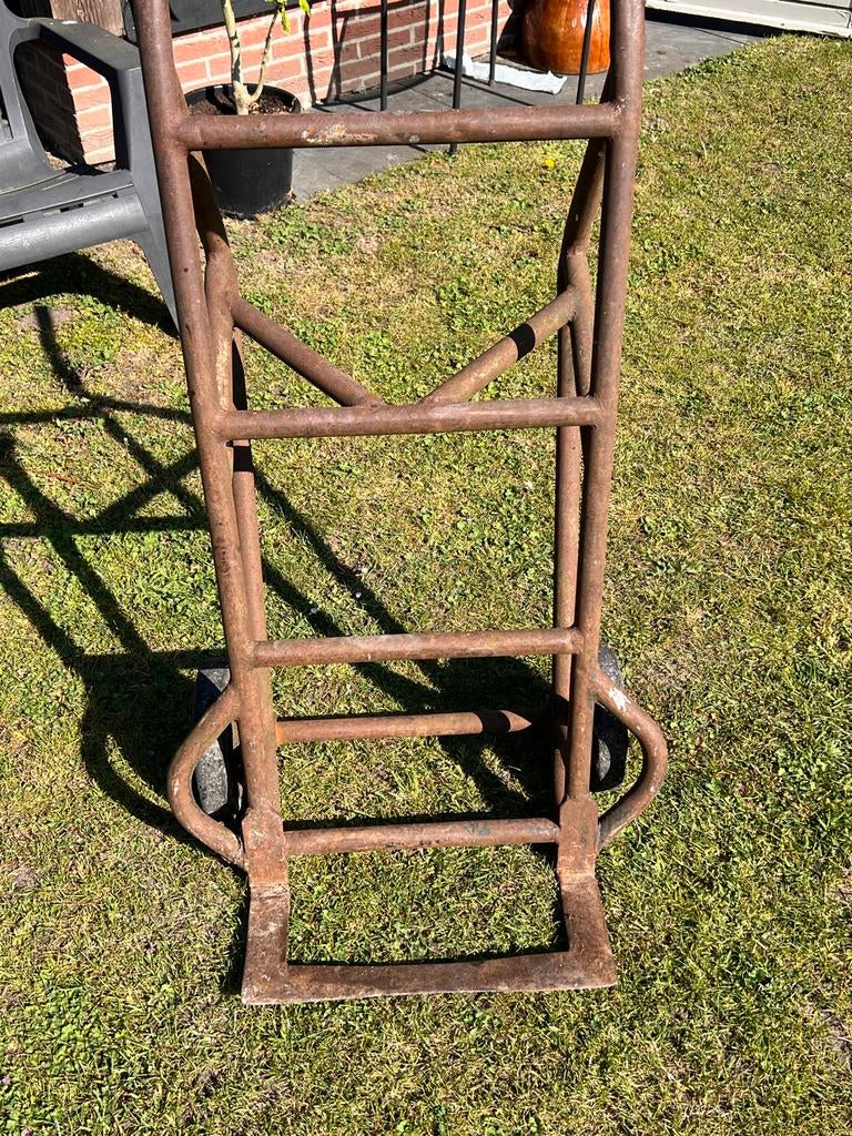 Oude vintage robuuste steekwagen - Ideaal voor zware klussen, Doe-het-zelf en Verbouw, Transportwagens, Ophalen, Gebruikt, Steekwagen