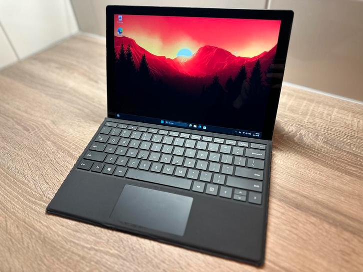 Microsoft Surface Pro 7, Computers en Software, Windows Laptops, Gebruikt, 13 inch, SSD, 2 tot 3 Ghz, 8 GB, Qwerty, Met touchscreen