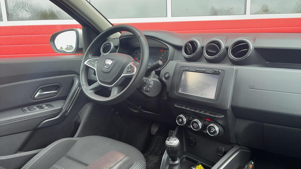 Dacia Duster 1.2 TCe Prestige 1STE EIG / TREKHAAK / KEYLESS, Auto's, Dacia, Voorwielaandrijving, Euro 6, Duster, 635 kg