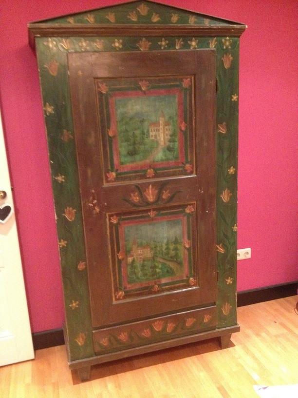 AUTHENTIEKE HANDGESCHILDERDE KLEDING KAST (gesloten) UNIEK, Ophalen