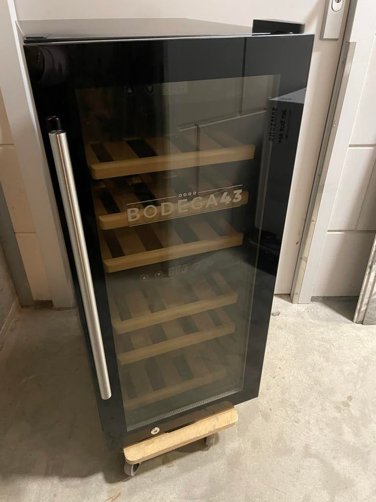 Bodega 4324 Wijnkoelkast Klimaatkast 24 flessen 2 zones, Witgoed en Apparatuur, Koelkasten en IJskasten, Ophalen, Zonder vriesvak