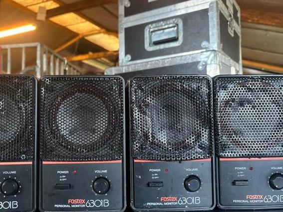 27x Fostex 6301B personal monitor actief, Overige merken, Overige typen, Ophalen of Verzenden, Zo goed als nieuw