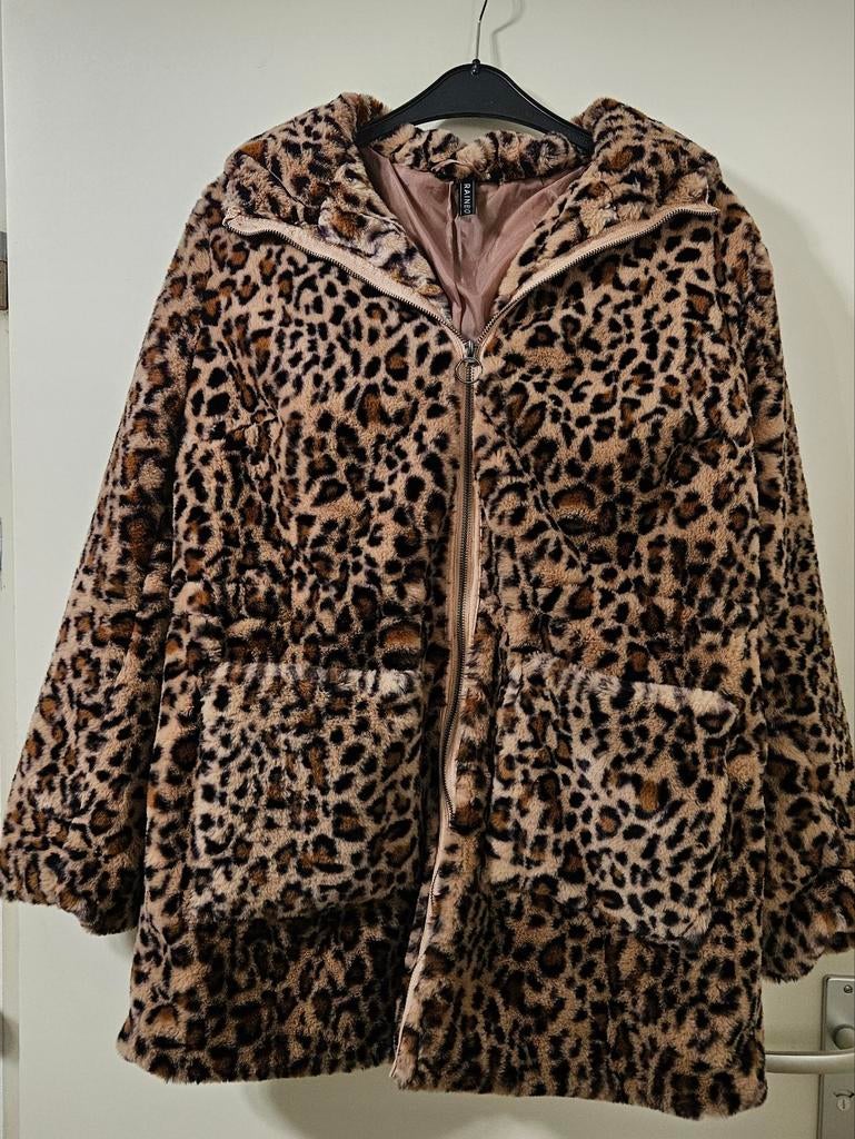 Leuke warme winterjas dames luipaardprint, Kleding | Dames, Jassen | Winter, Ophalen, Zo goed als nieuw, Maat 38/40 (M), Bruin