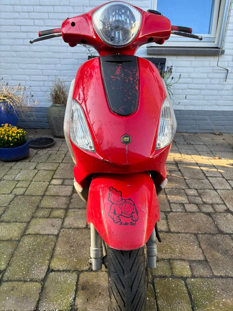 Piaggio fly 70cc 2005, Fietsen en Brommers, Ophalen, Tweetakt, Gebruikt, Fly