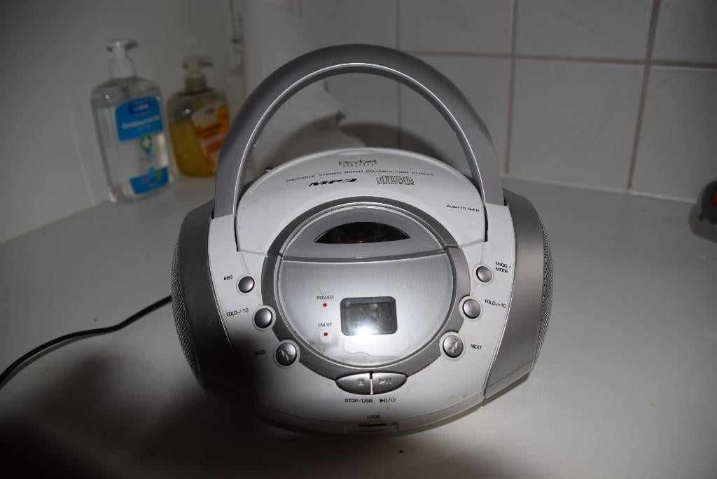 draagbare radio, Ophalen of Verzenden, Zo goed als nieuw, Transistorradio