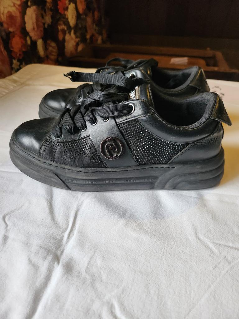 Liu Jo schoenen sneakers zwart maat 37/38, Ophalen of Verzenden, Gedragen, Zwart, Sneakers of Gympen