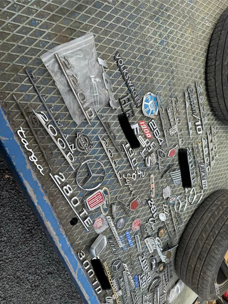 Auto Emblemen Logo’s Merken, Ophalen of Verzenden, Gebruikt, Auto's