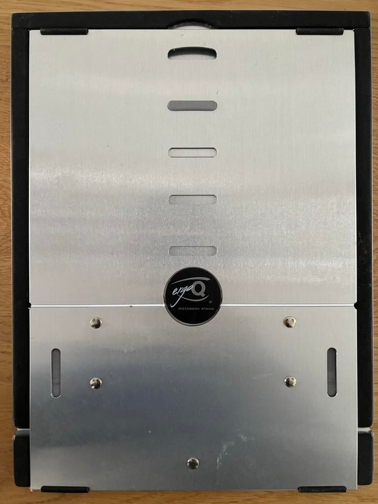 Ergo Q Notebook Standaard - Ergonomisch en Verstelbaar, Ophalen of Verzenden, Gebruikt, In hoogte verstelbaar
