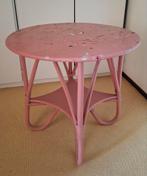 Roze rotan tafel - opknapper, Huis en Inrichting, Tafels | Bijzettafels, Overige materialen, Gebruikt, Rond, 60 cm of meer