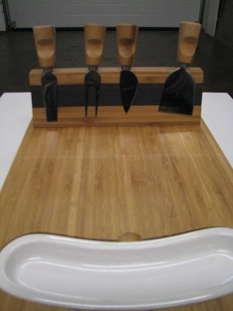 Kaas serveer-plankje, Ophalen