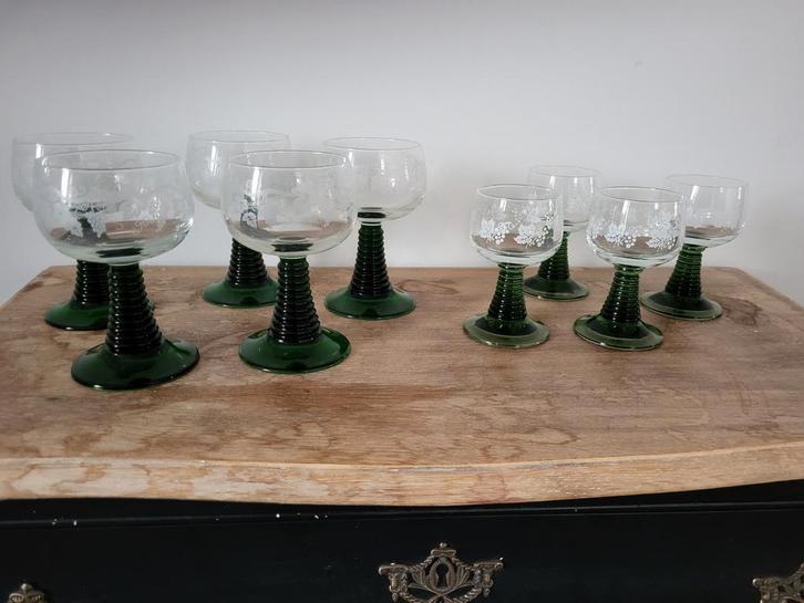 Set van 9  Roemer Wijnglazen met Groene Voet en Druivenmotie, Antiek en Kunst, Antiek | Glas en Kristal, Ophalen of Verzenden