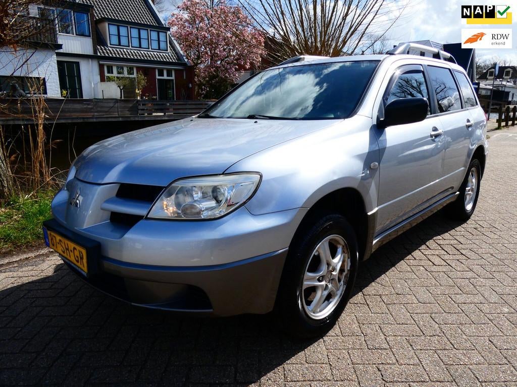 Mitsubishi Outlander Sport 2.0 Invite+ 136pk Trekhaak 1500kg, Auto's, Mitsubishi, Voorwielaandrijving, 4 cilinders, Metallic lak