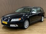 Volvo V70 2.0 Kinetic|Climate Control|Navigatie|, Auto's, Voorwielaandrijving, Gebruikt, Beige, Zwart