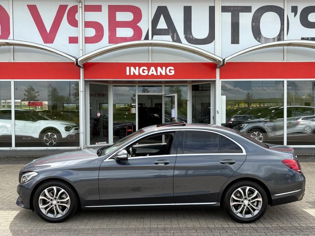 Mercedes-benz C-KLASSE C180 CGI 155PK AUT. LED LEER SCHUIFDA, Automaat, Gebruikt, Huisgarantie, Sedan
