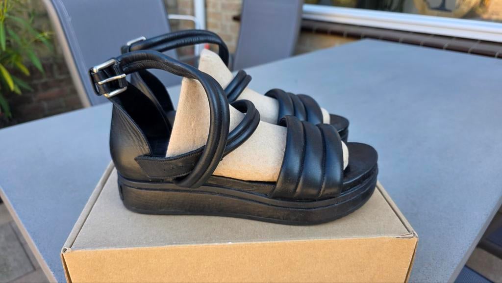 Shabbies Amsterdam sandalen zwart leer, Kleding | Dames, Schoenen, Shabbies Amsterdam, Zwart, Zo goed als nieuw, Sandalen of Muiltjes