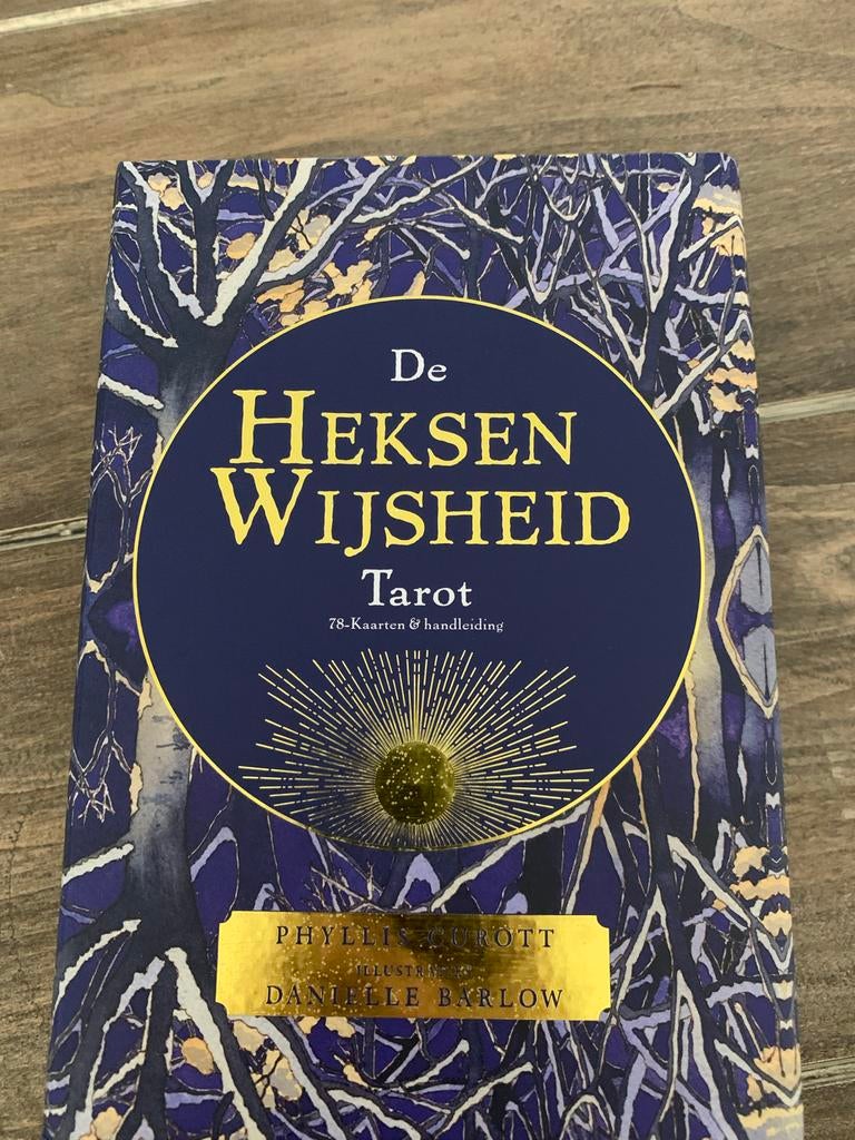 De Heksenwijsheid Tarot - Phyllis Curott (78 kaarten & handl, Boeken, Ophalen of Verzenden, Zo goed als nieuw, Tarot of Kaarten leggen