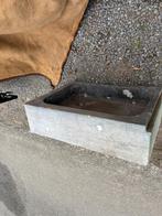 antieke arduinen pompbak Voor info graag BELLEN 0474220705, Ophalen
