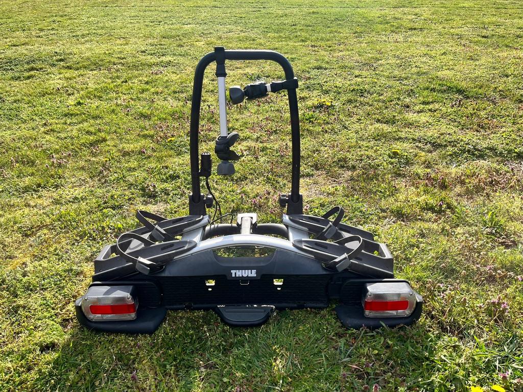 Thule VeloCompact 925 fietsendrager, Ophalen, 2 fietsen, Zo goed als nieuw, Trekhaakdrager