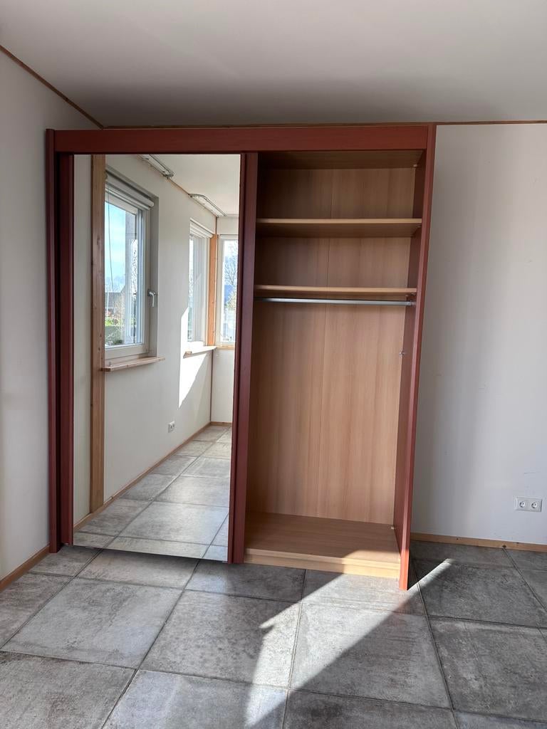 Gratis kledingkast (gedemonteerd), Ophalen, Gebruikt