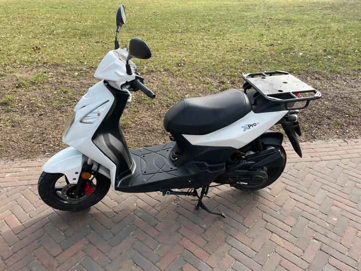 Sym Xpro bezorgscooter 2017, Fietsen en Brommers, Scooters | SYM, Gebruikt, Overige modellen, Maximaal 45 km/u, Benzine, Ophalen