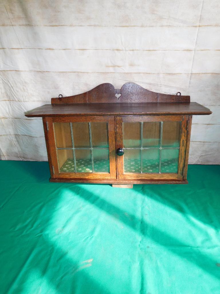 antiek hangkastje, Ophalen, Glas, 50 tot 100 cm, Zo goed als nieuw