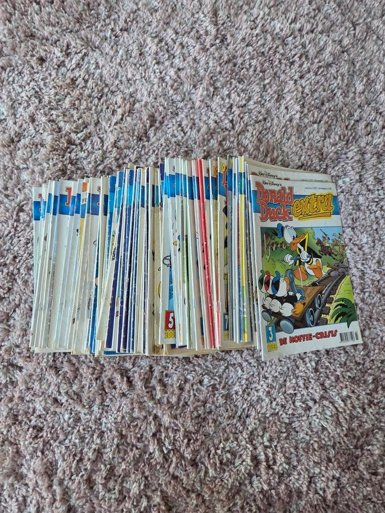 Donald Duck Extra >65 Stripboeken Bundel - Jaren 90 (88-03), Boeken, Ophalen, Gelezen, Walt Disney  Donald duck, Meerdere stripboeken