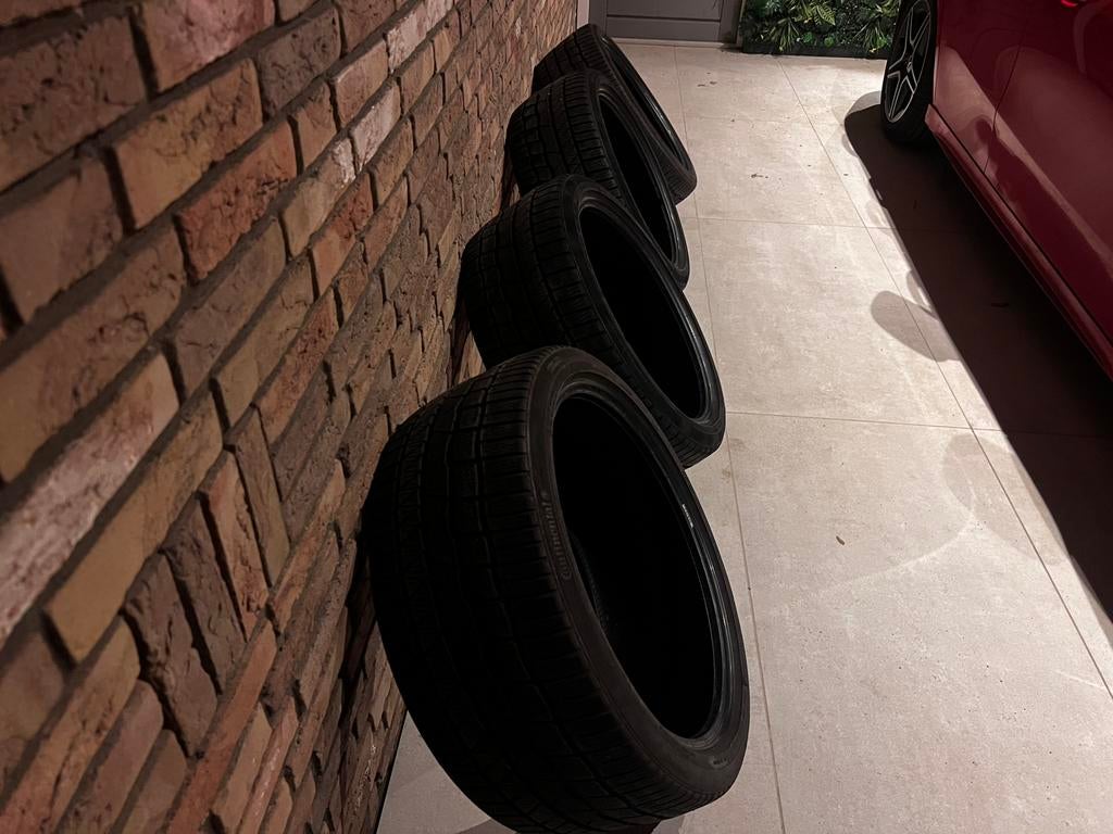 Continental ContiWinterContact winterbanden 19 inch, Ophalen, Zo goed als nieuw
