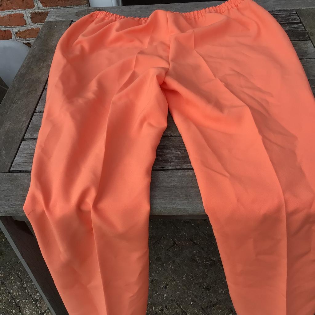 Oranje damesbroek+t-shirt,, Maat 46/48 (XL) of groter, Oranje, Ophalen of Verzenden, Lang