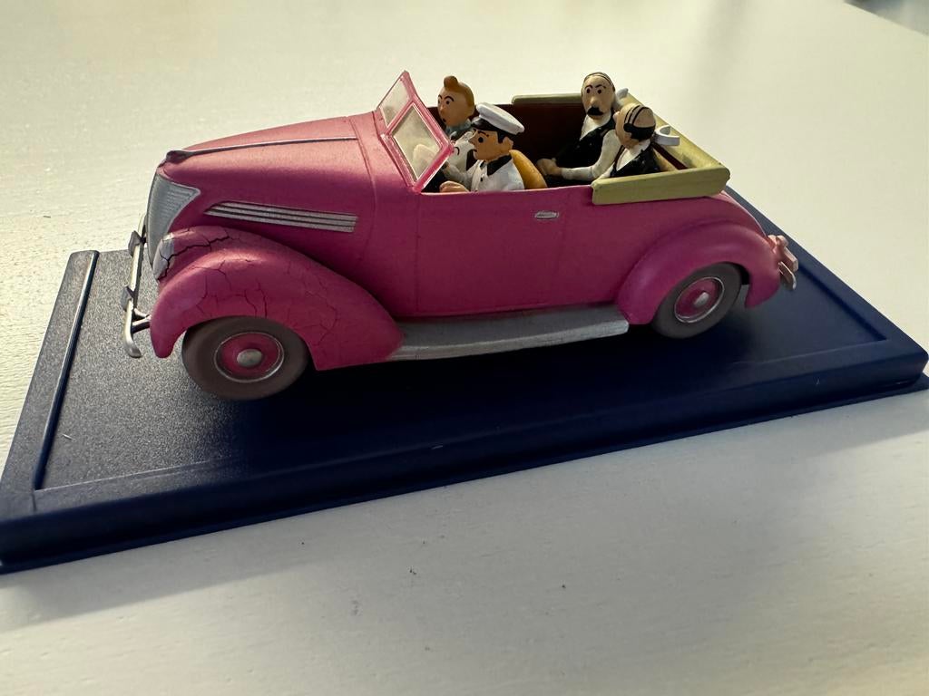 Kuifje auto 1/43 de roze ford V8 cabrio ui skepter ottokar, Verzamelen, Stripfiguren, Ophalen of Verzenden, Kuifje, Zo goed als nieuw