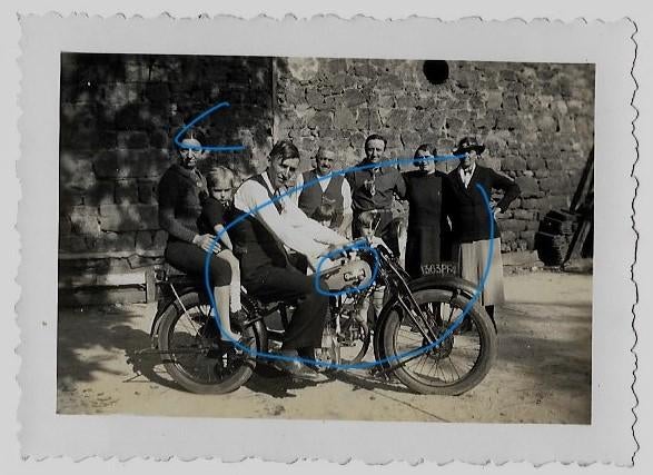 Peugeot P107 moto motor foto, Verzenden, Foto, Zo goed als nieuw, Voor 1940