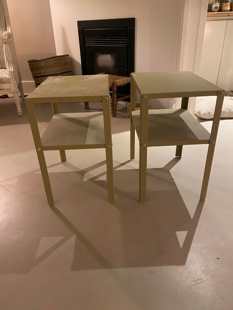 Knarrevik nachtkastjes / bijzettafeltje / tuintafeltje, Huis en Inrichting, 45 tot 60 cm, Minder dan 55 cm, Gebruikt, Metaal of Aluminium